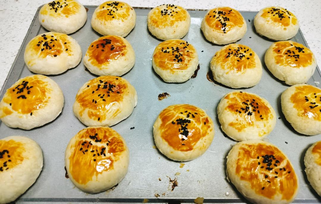 不用揉面的酥掉渣榨菜鲜肉月饼
