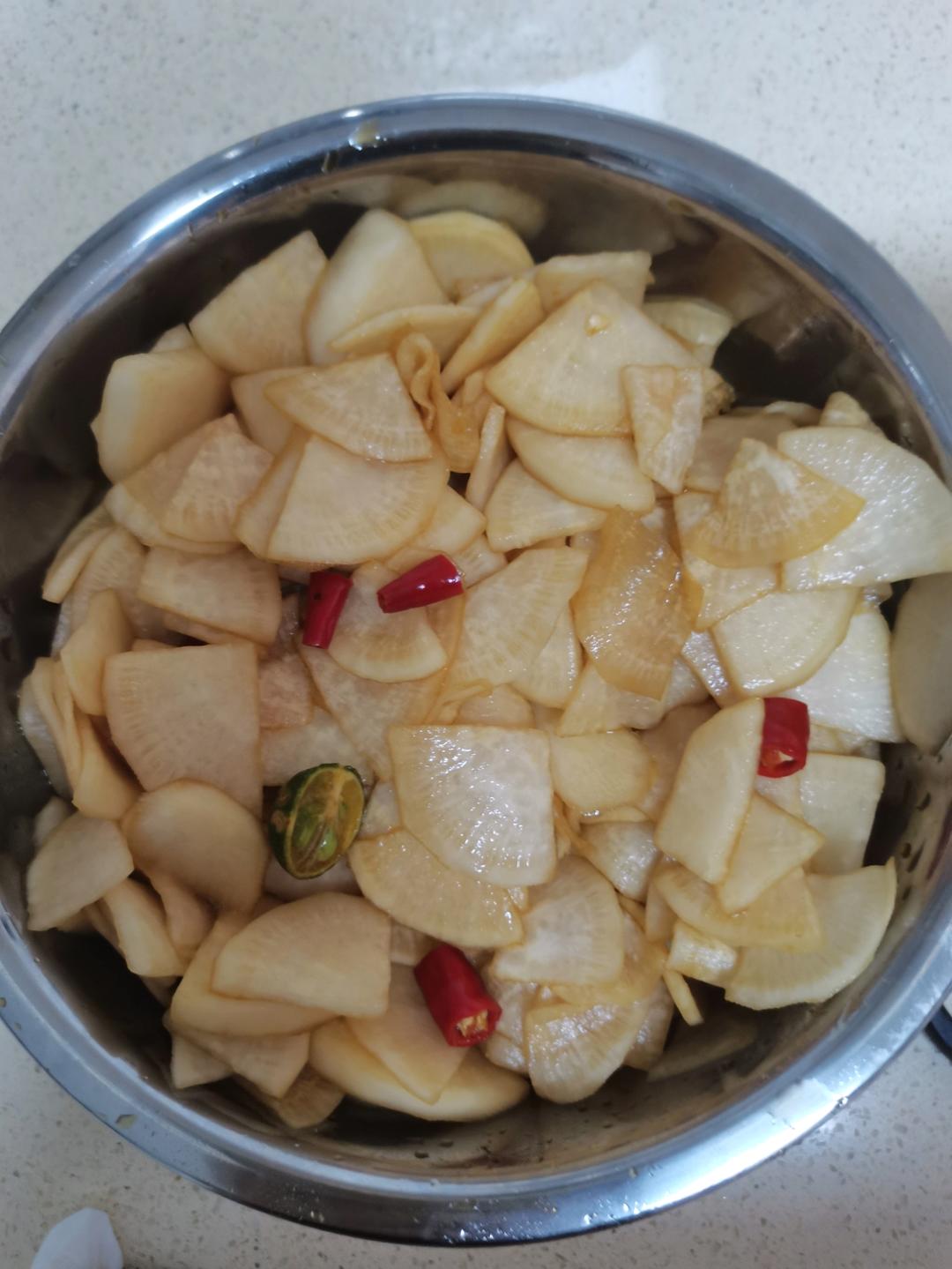 酸辣脆爽的萝卜，当零食都非常好