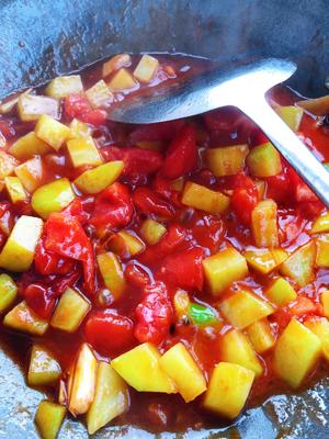 土豆西红柿肥牛汤的做法 步骤8