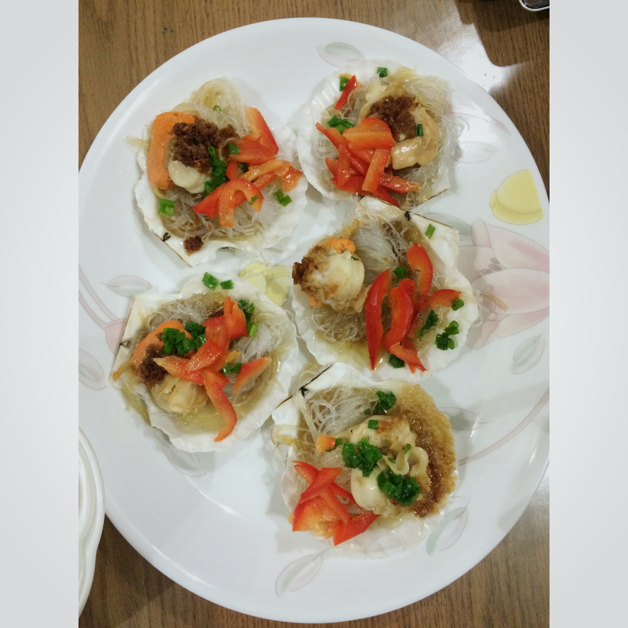 蒜蓉粉丝蒸扇贝