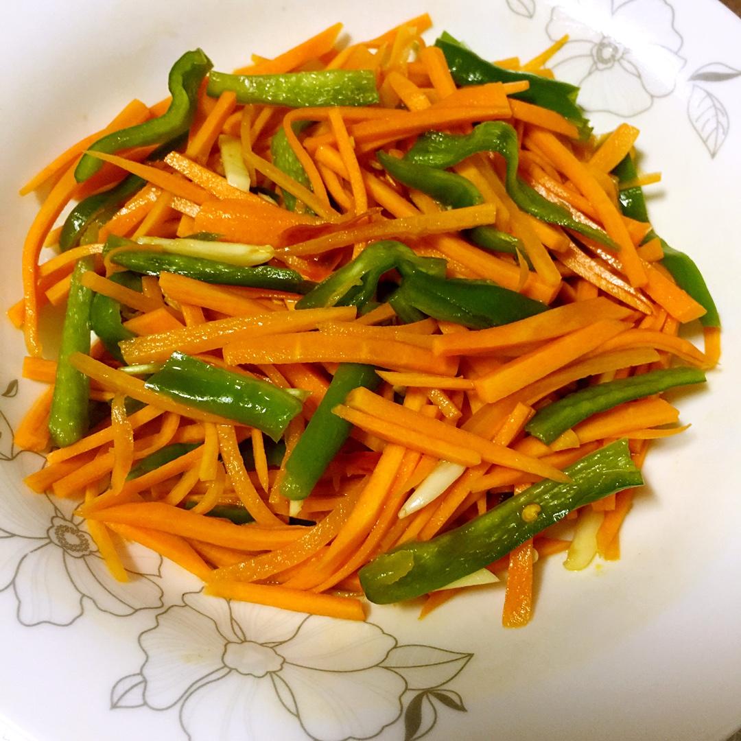 2016-10-07 19:39:05赞爽口凉拌胡萝卜丝胡萝卜,尖椒,干辣椒(可选),蒜