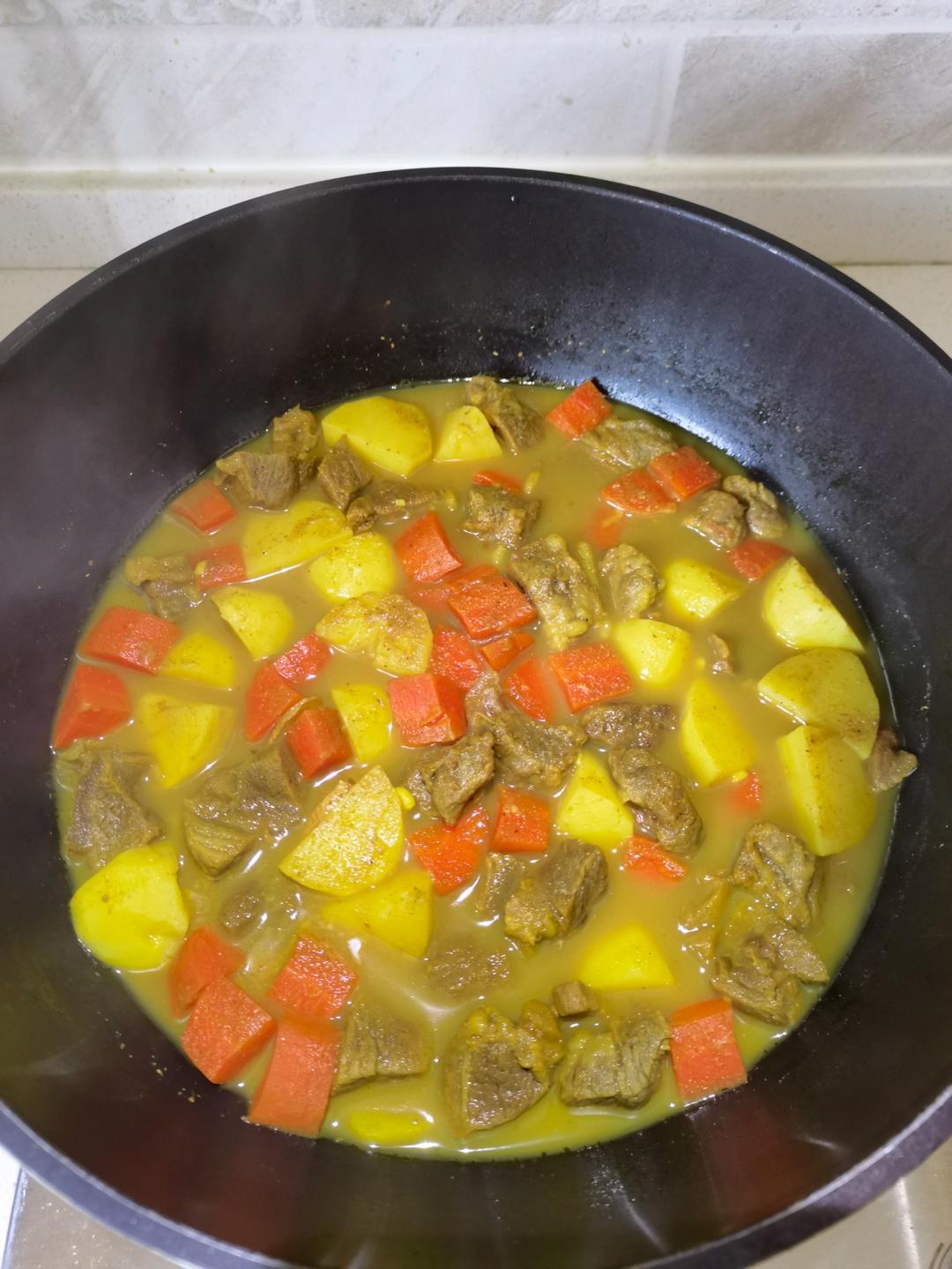 咖喱土豆牛腩