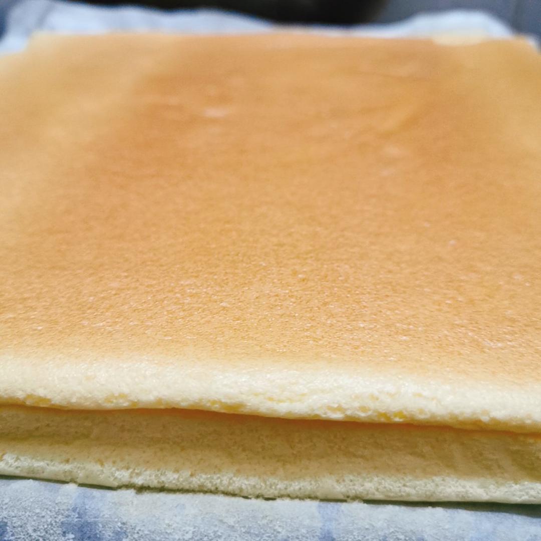不会裂的原味戚风蛋糕卷～0基础～保姆级～不藏私系列(三)(附带网红抱抱卷做法)