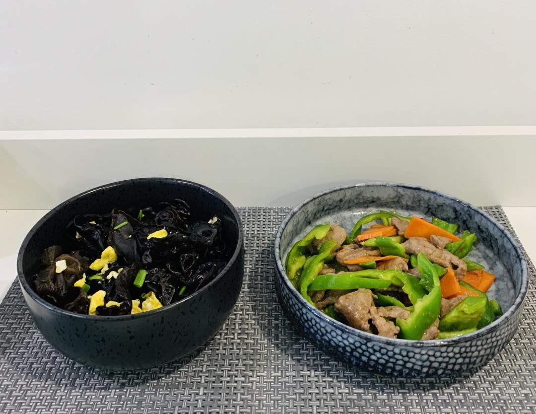 黑木耳青椒炒鸡蛋（营养又下饭）