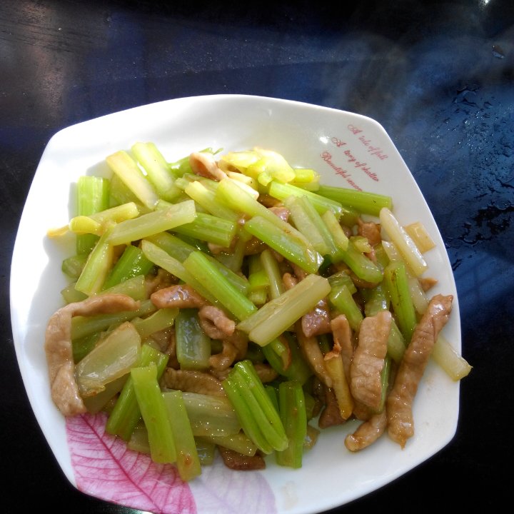 西芹肉片