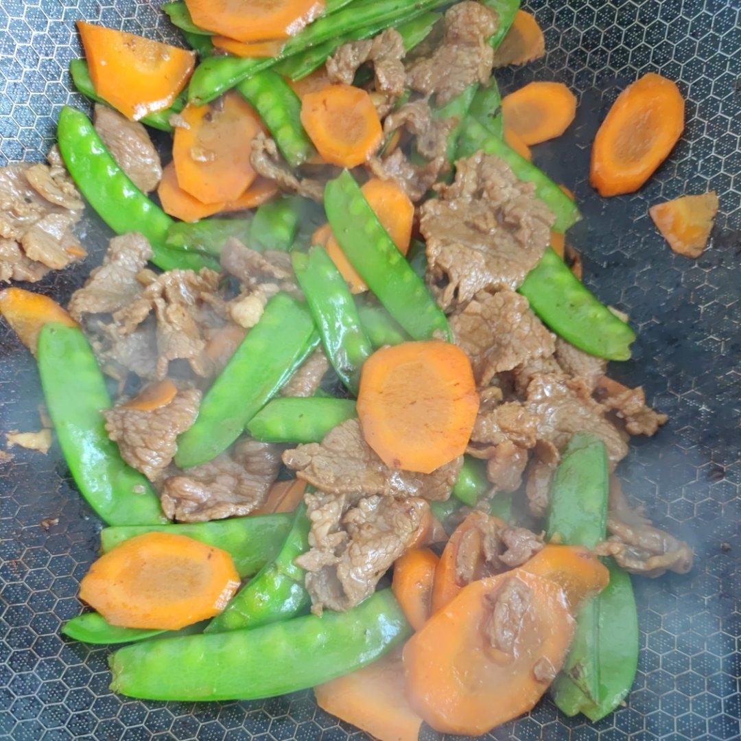 蚝油茭白肉片