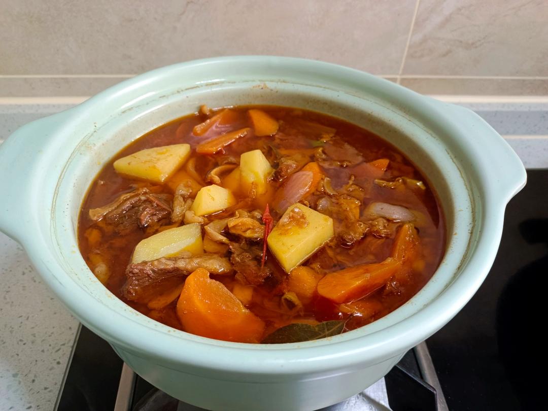 番茄土豆炖牛腩