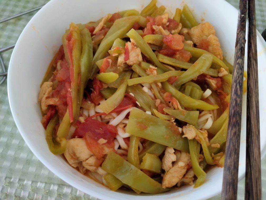 拯救没胃口的茄汁青椒鸡丝面