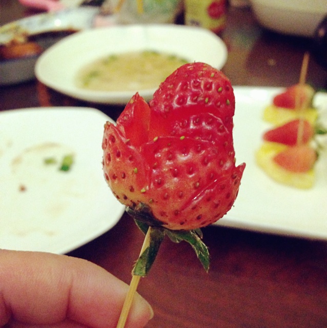 草莓玫瑰花——让草莓一分钟变玫瑰