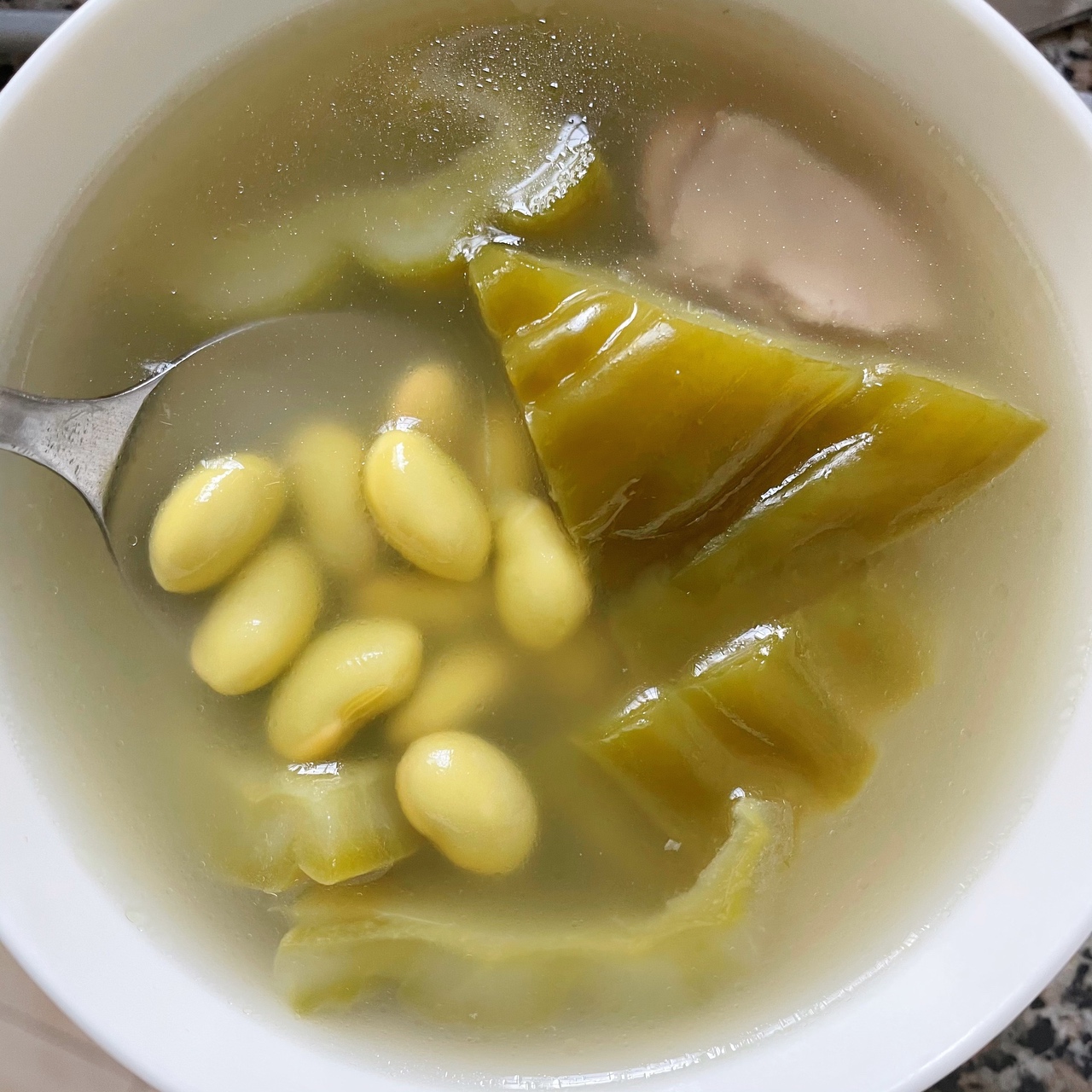 黄豆苦瓜汤的做法