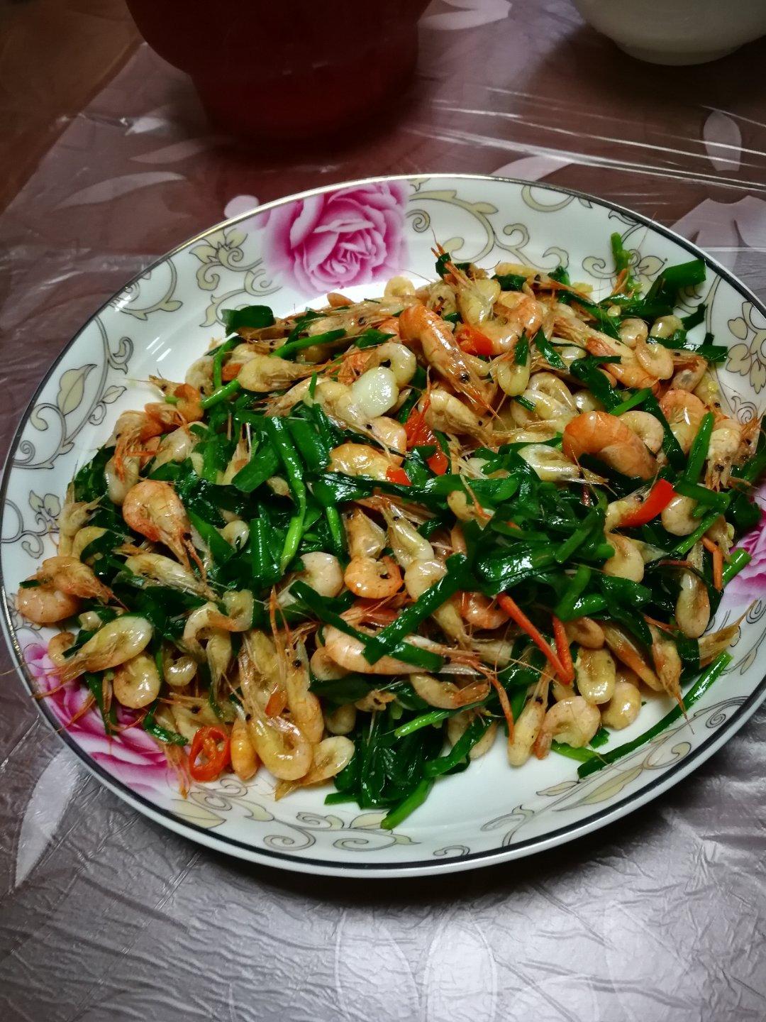 韭菜炒河虾
