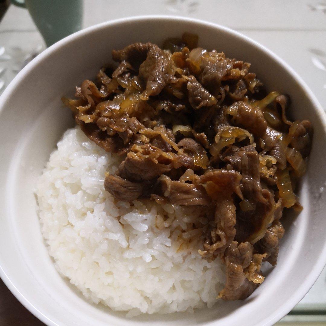 吉野家牛肉饭（牛丼）