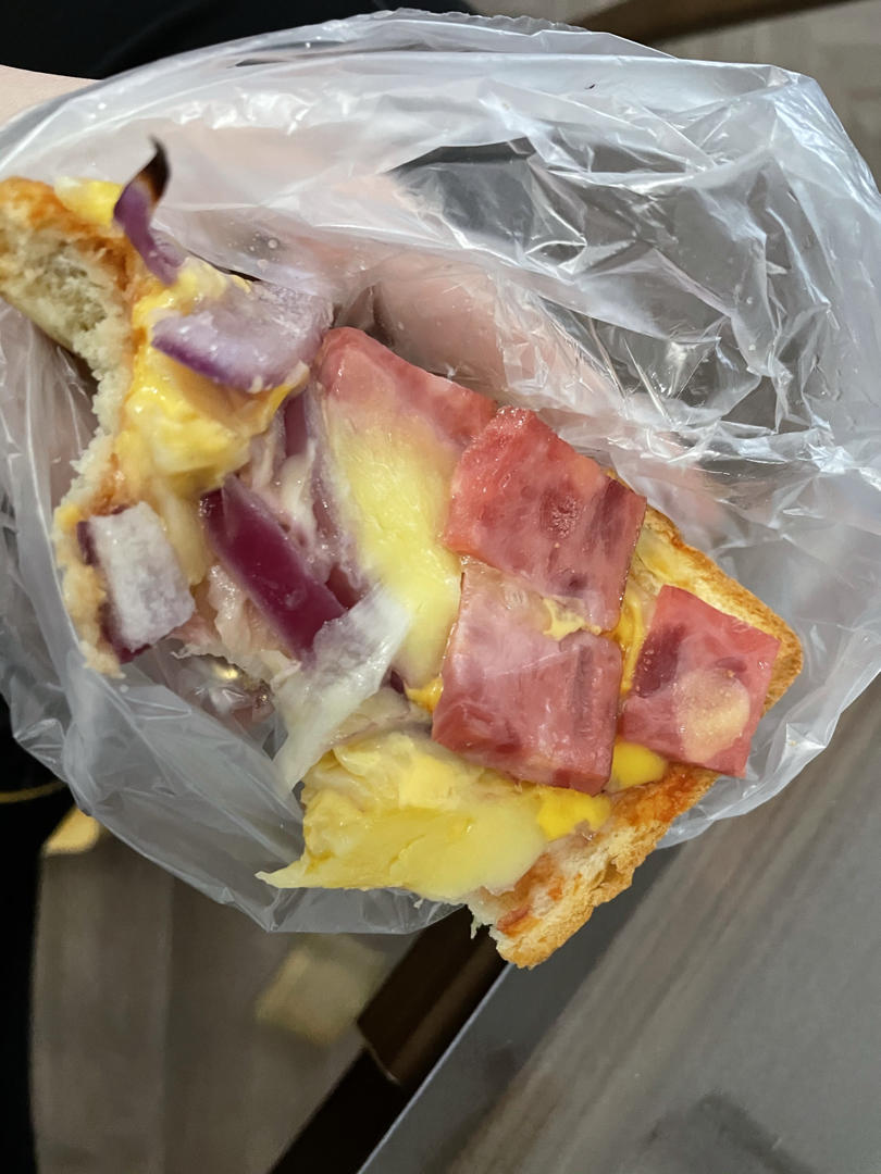 十分钟快手脆底吐司披萨