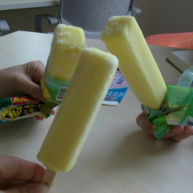 学校饭堂