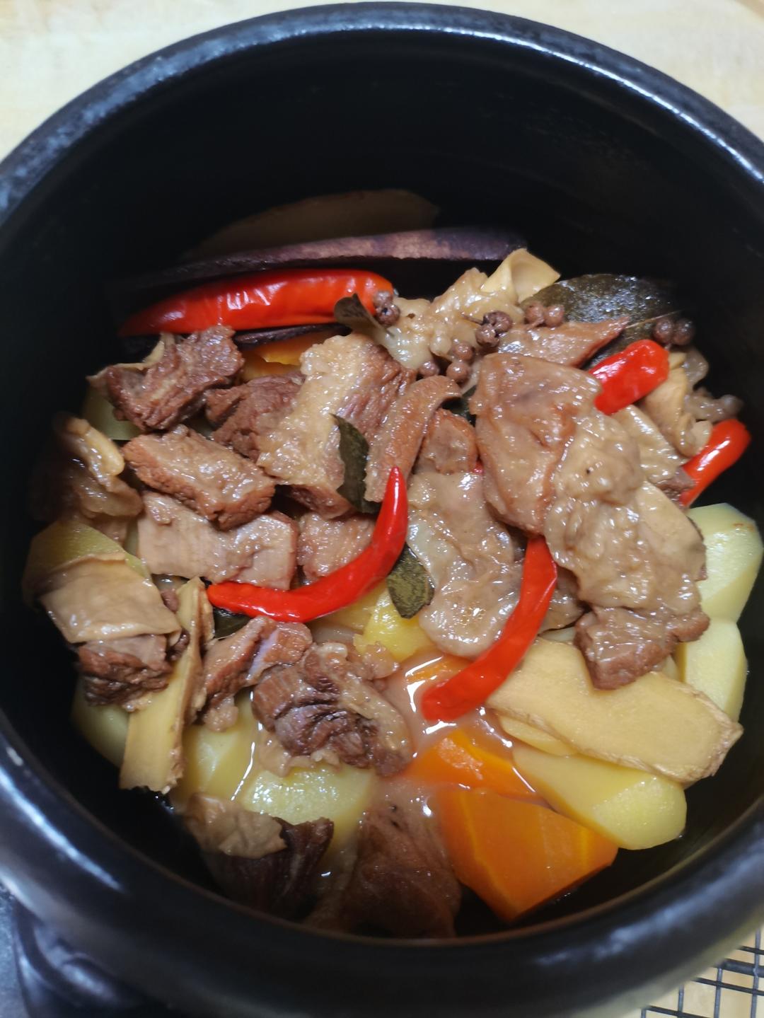 牛肉炖土豆
