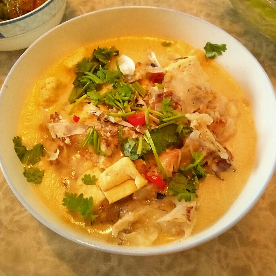 鱼头豆腐汤