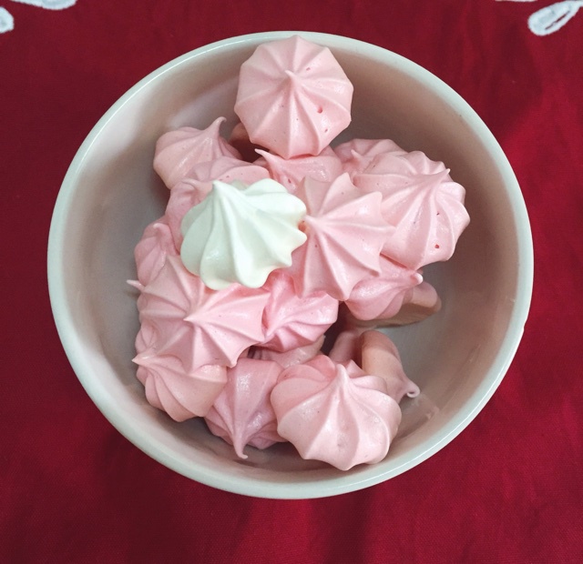 倪倪静静做的蛋白糖