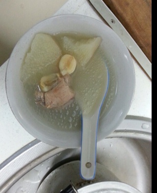 山药莲子猪骨汤