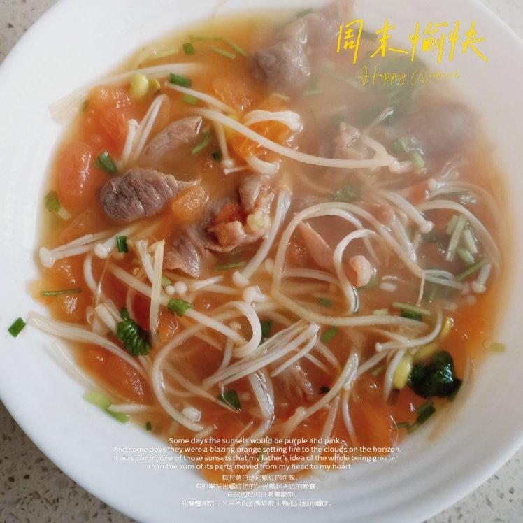 番茄金针菇肥牛锅 鲜到眉毛掉