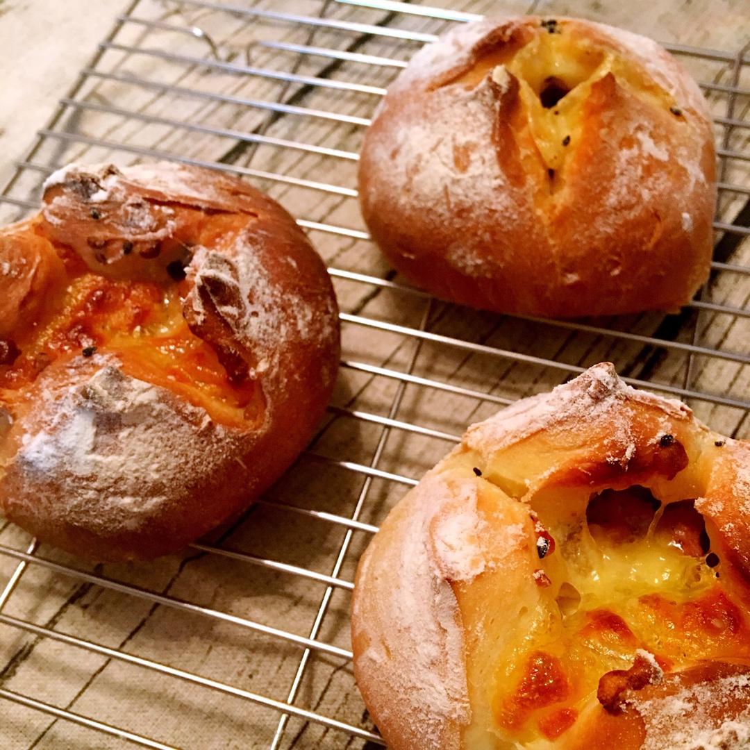 全麦芝士熔岩面包