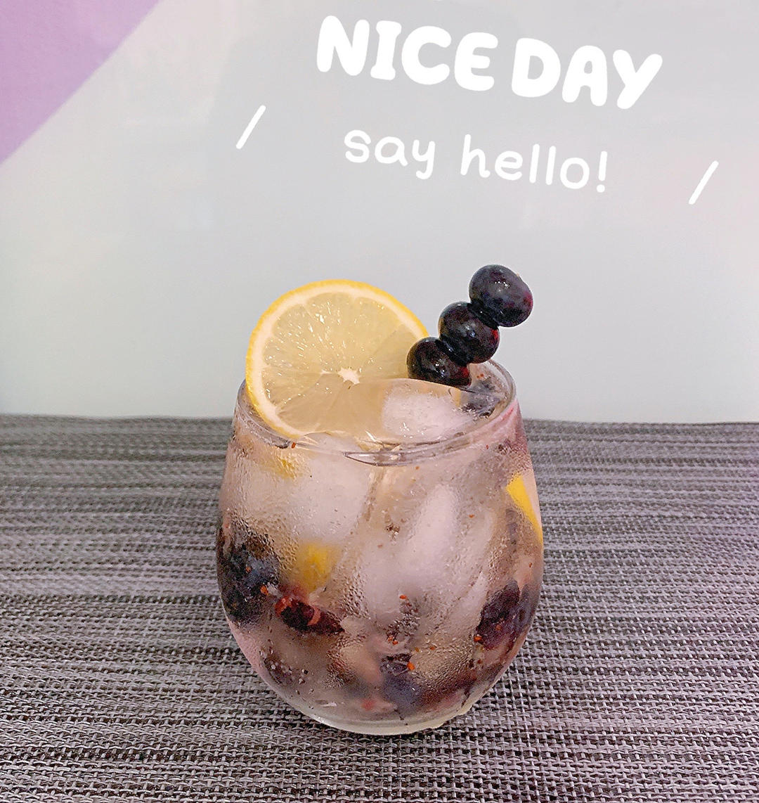 夏日饮品～零卡蓝莓气泡水