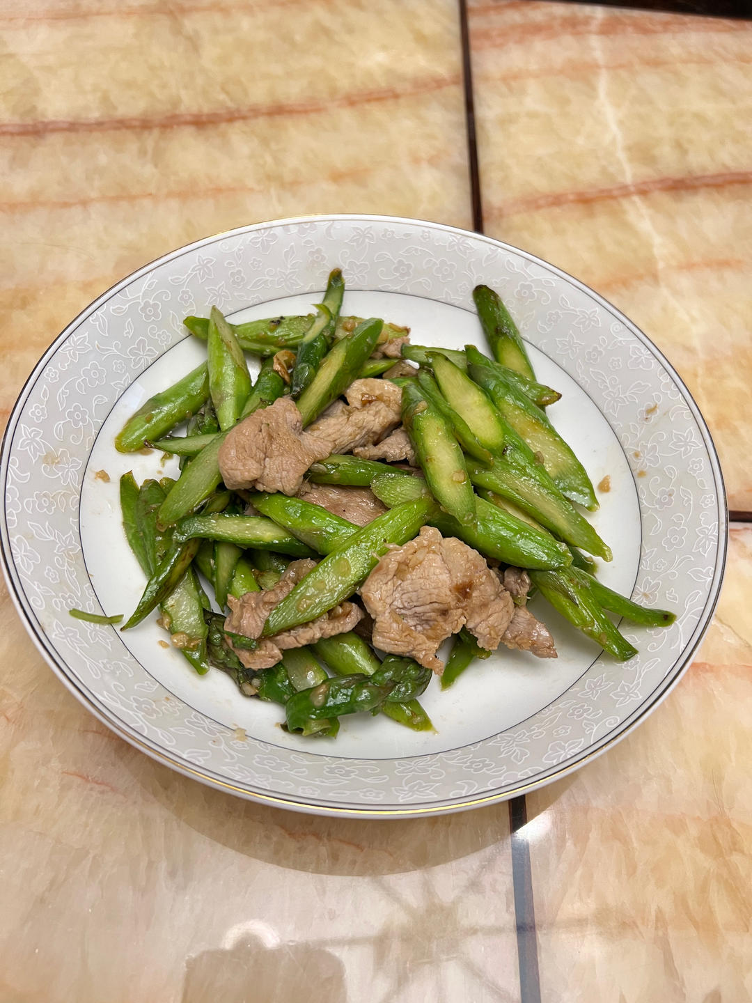 芦笋百合炒肉