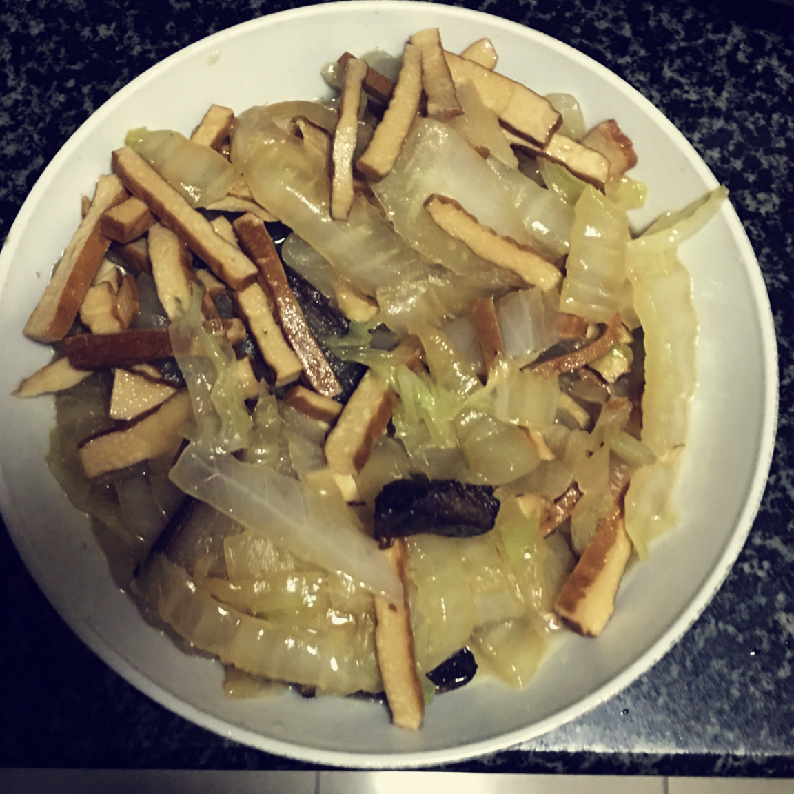 酱油肉炒豆干