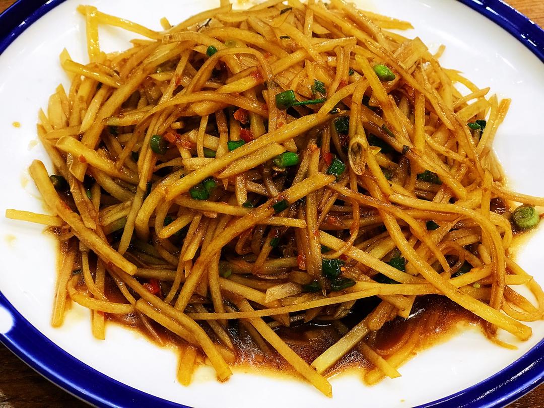 佳宝hans做的酱油土豆丝