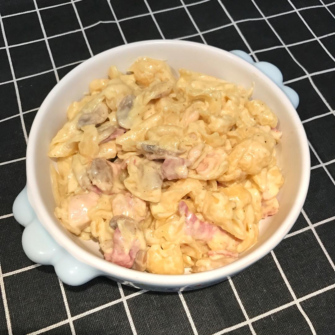 超好次白汁通心粉 Alfredo Chicken Penne