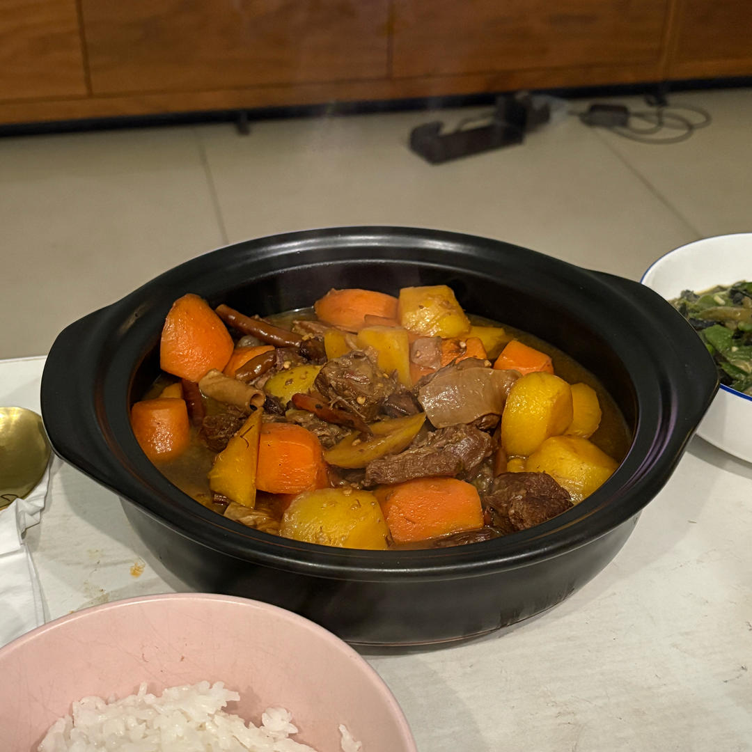 胡萝卜炖牛肉