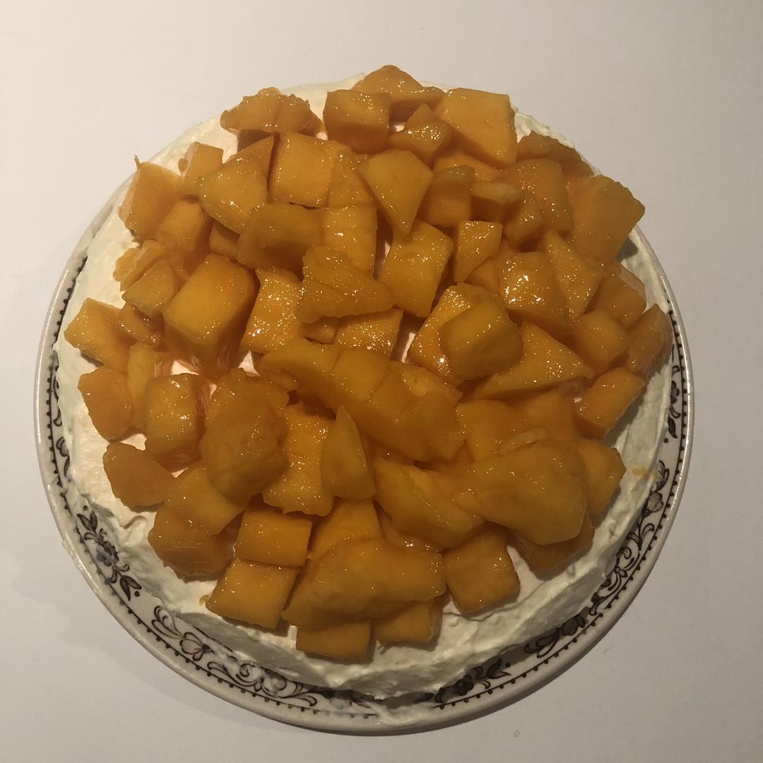 芒果酸奶慕斯蛋糕