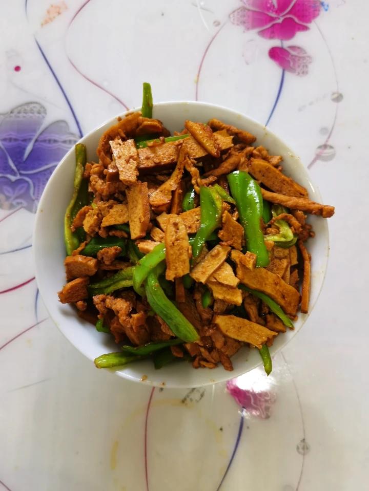 青椒肉丝炒香干