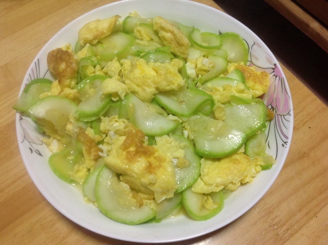 西葫芦（角瓜）炒鸡蛋