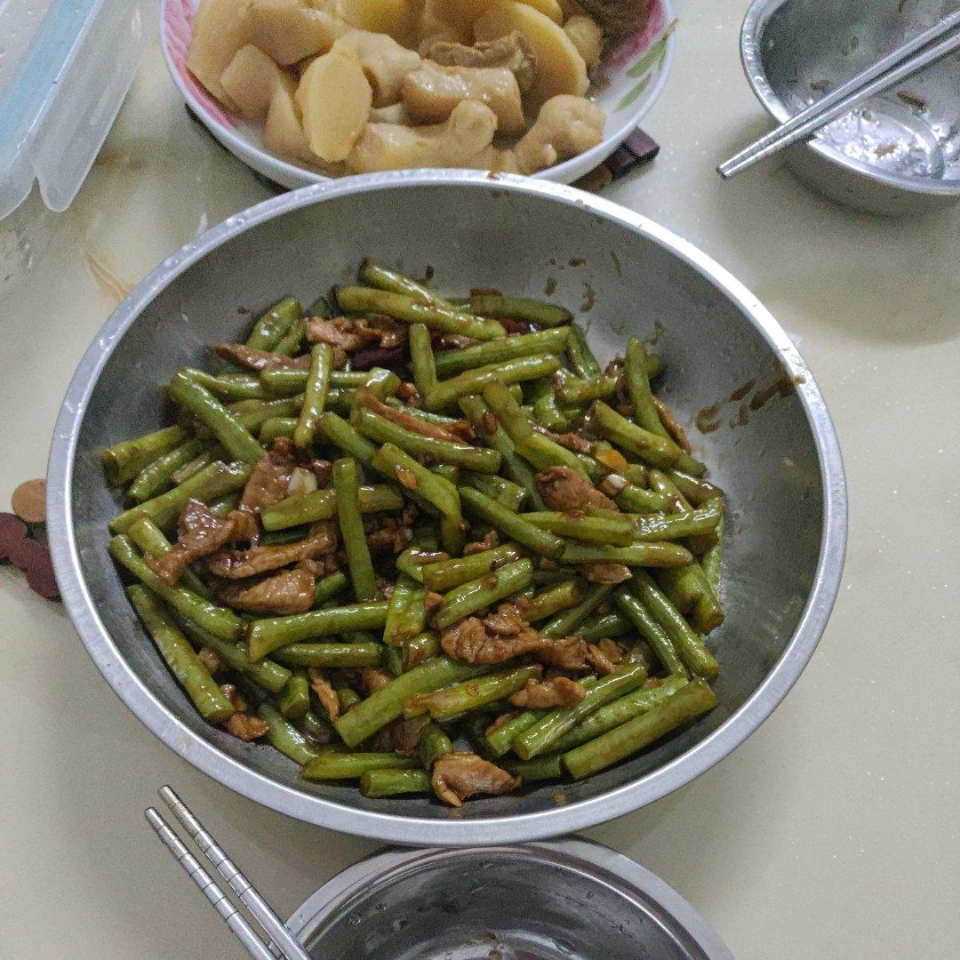 豆角炒肉丝