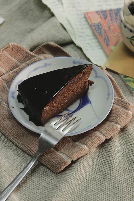 巧克力慕斯蛋糕(Rich Chocolate Mousse Cake)的做法