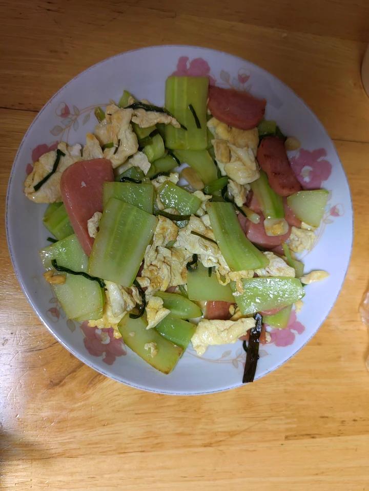 隔壁小孩馋哭的黄瓜炒蛋