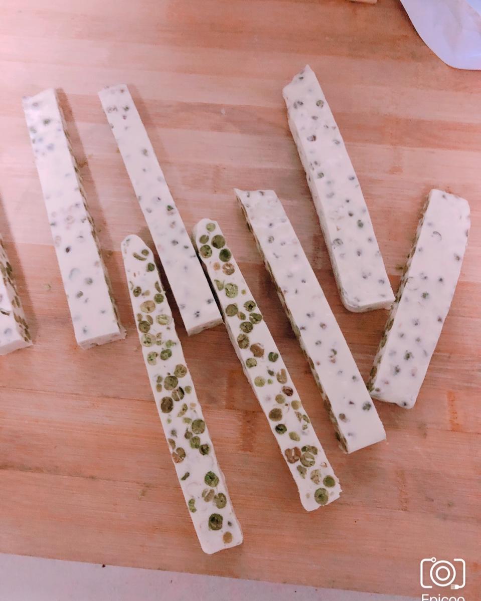 超好吃的玫瑰青豆牛轧糖(熬糖版)