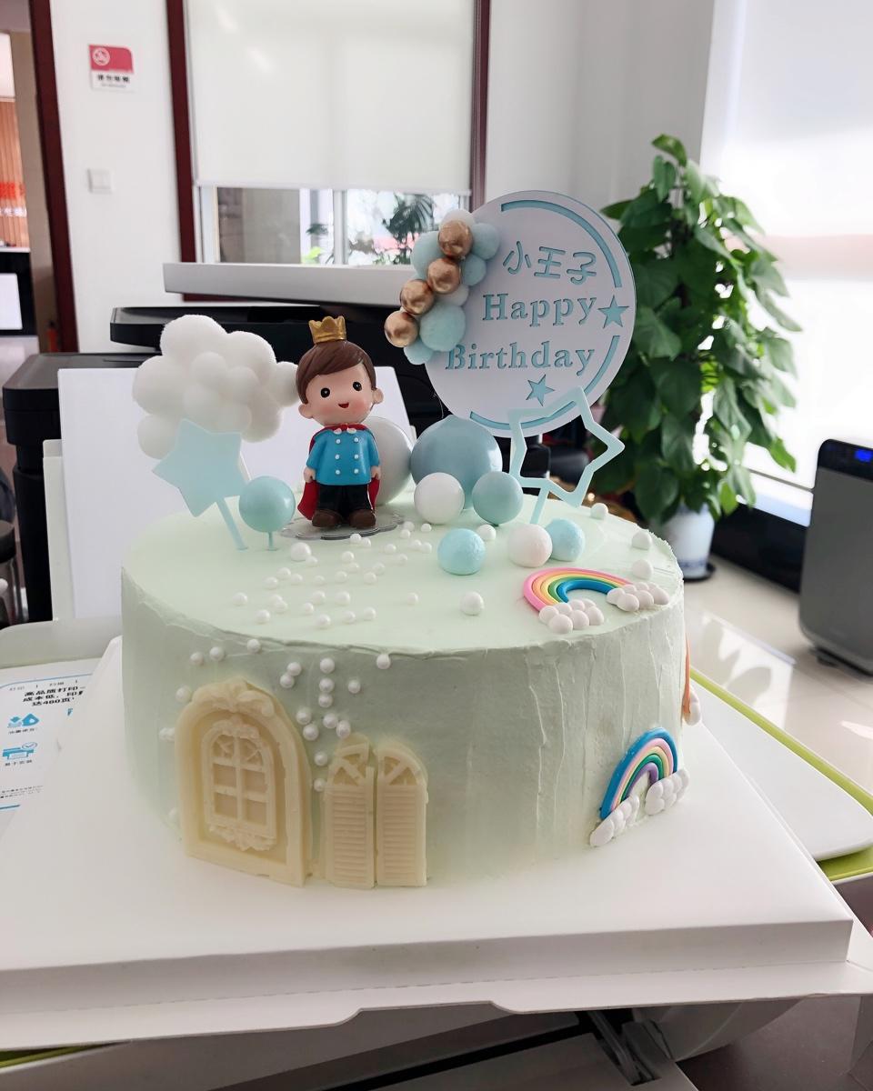 泡澡娃娃生日蛋糕（8寸）