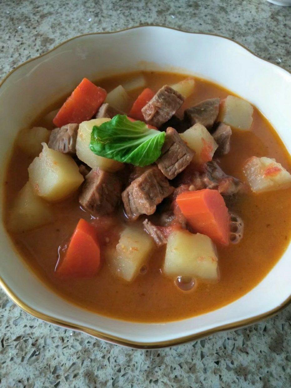 沙沙土豆胡萝卜炖牛肉