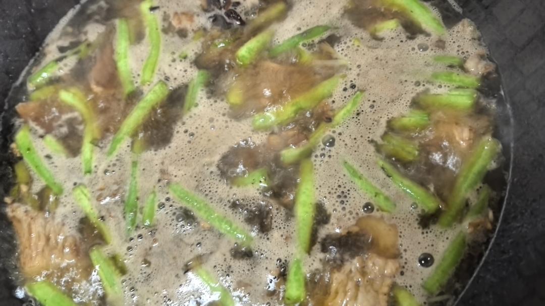 地道老北京扁豆焖面 豆角焖面 太好吃小心吃撑哦