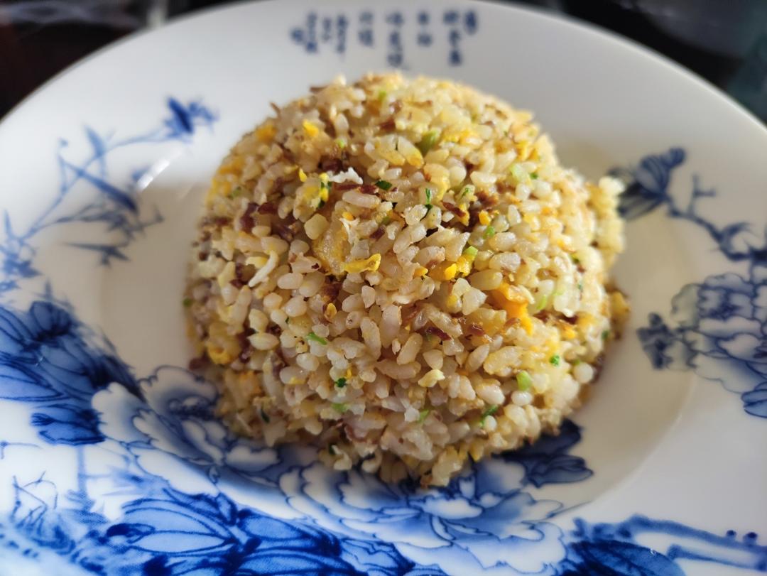 牛肉莴苣蛋炒饭