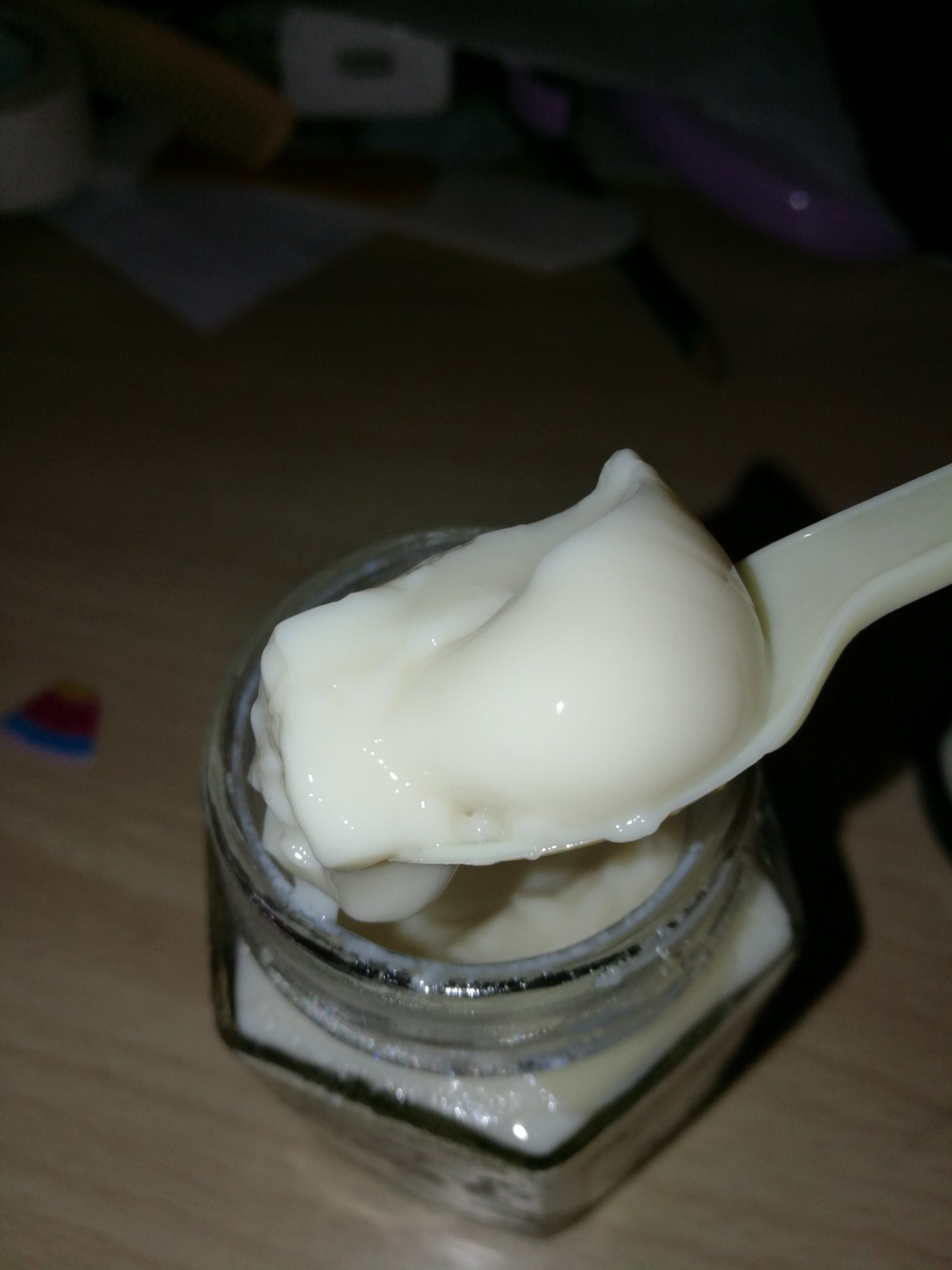冰糖牛奶炖莲子花胶