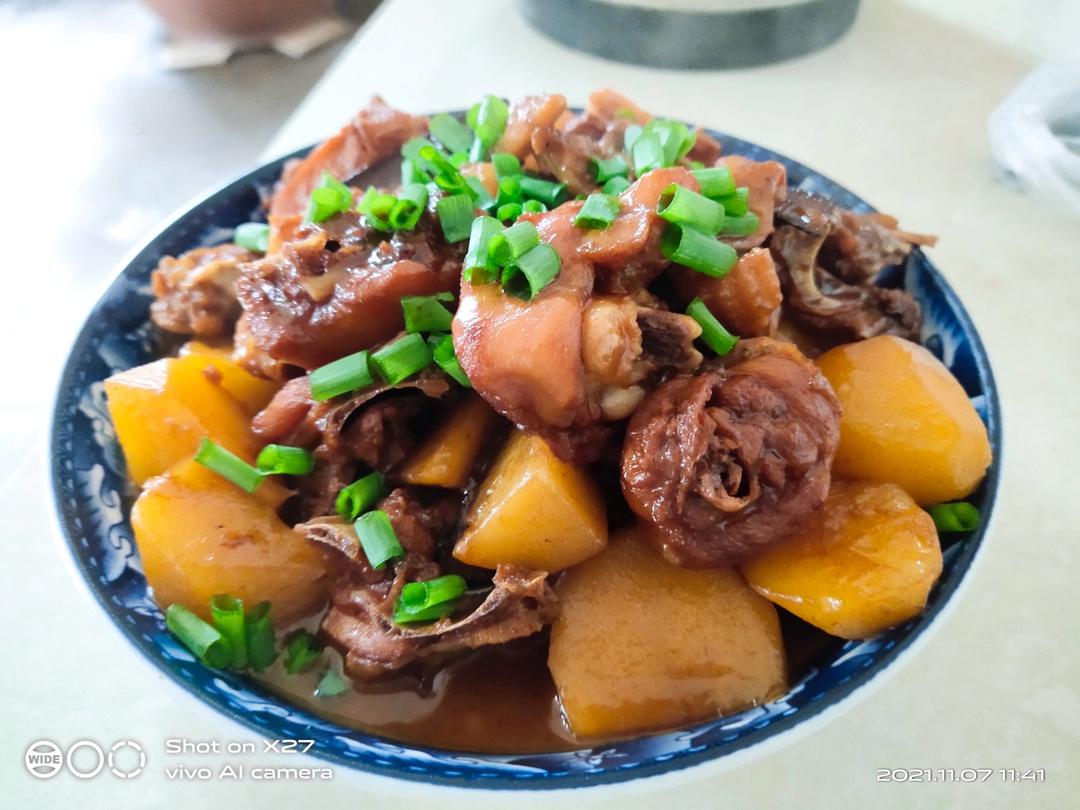 👩‍🍳  家常菜  鸡肉炖土豆
