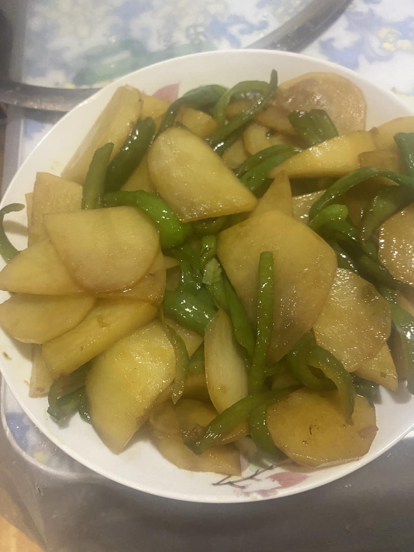 比肉都好吃的青椒炒土豆片😋简单又美味❗️