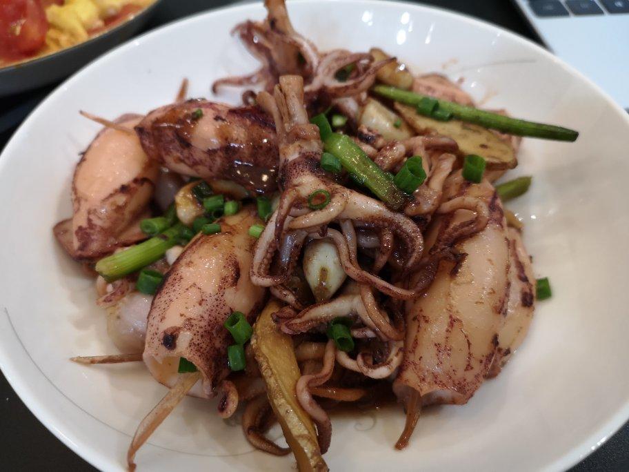 白灼（葱爆）照灯鱿鱼