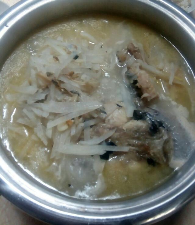 萝卜丝炖柴鱼的做法