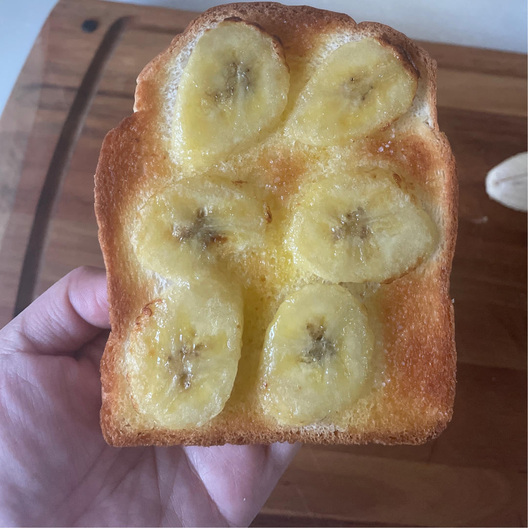 吐司的一百种吃法之香蕉烤吐司，入口酥脆，香甜异常