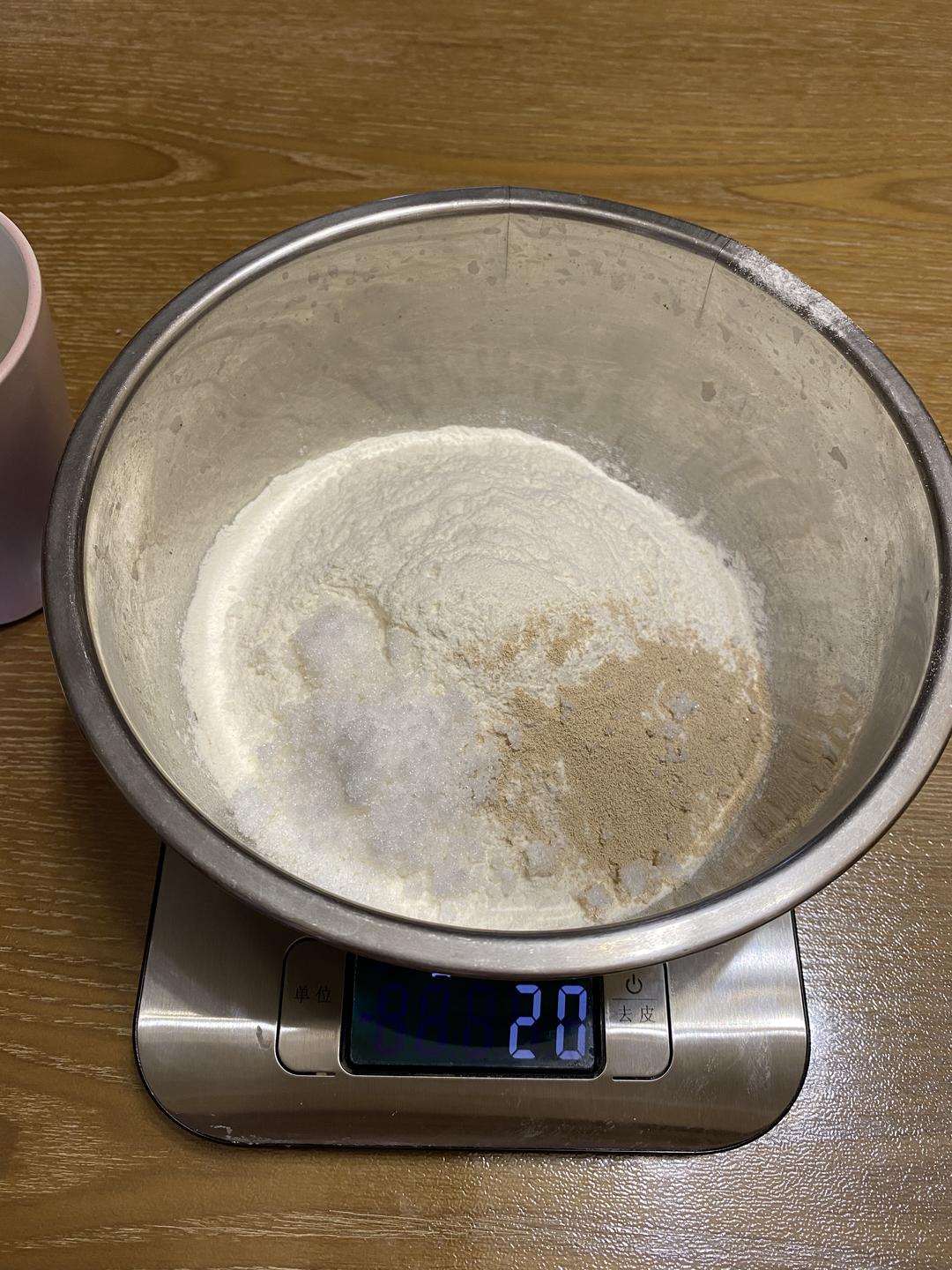 纯奶手撕吐司的做法 步骤1