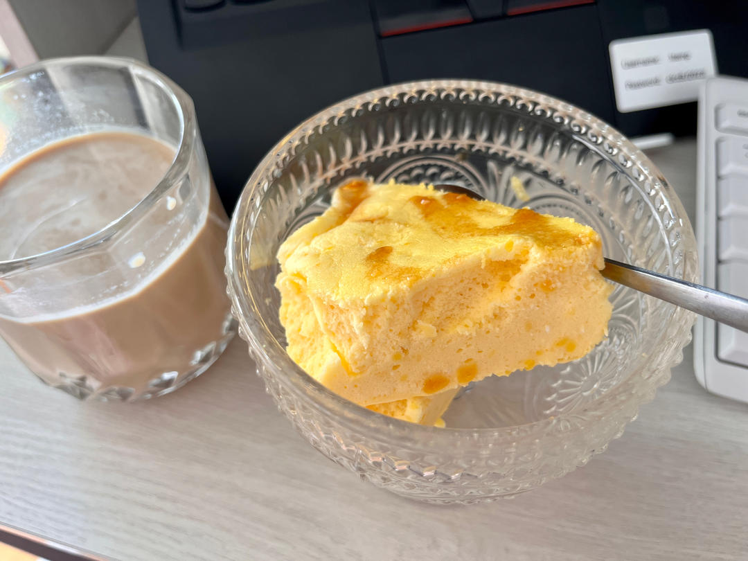 酸酸甜甜柠檬酸奶蛋糕
