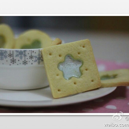 为孩子烘焙
        各式的饼干，蛋糕，面包排队站好。